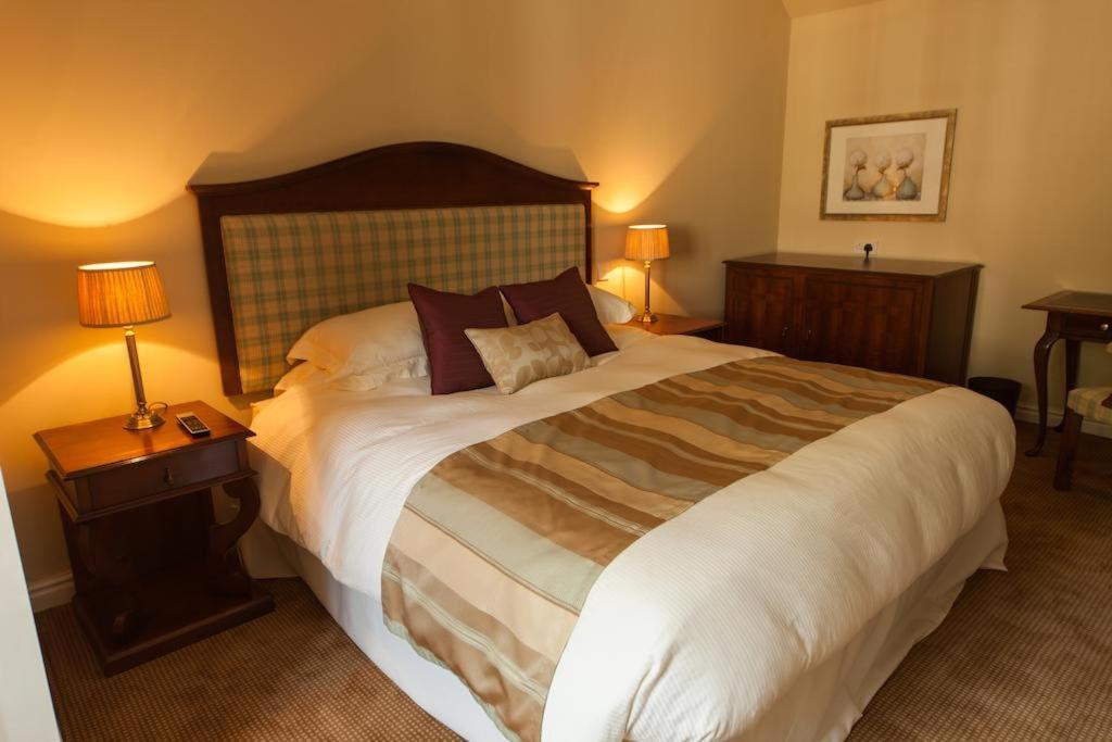 Hotel The Woodhouse Arms Grantham Exterior foto